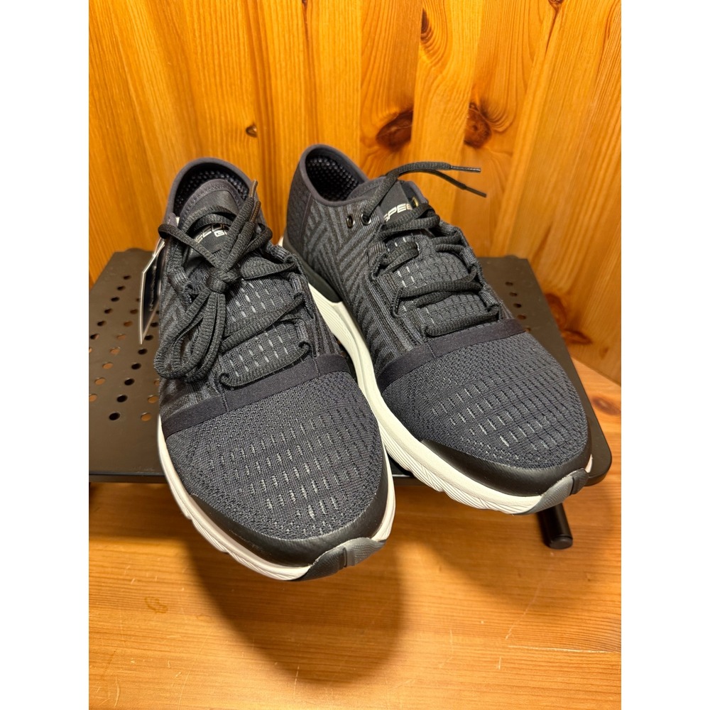 Under Armour Men's Size 10.5 Black Running Athletic Shoes Sneakers NWT